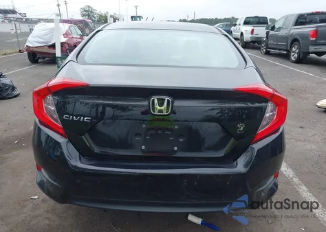 2017 Honda Civic Lx z USA, uszkodzony, nr VIN 2HGFC2F5XHH557698